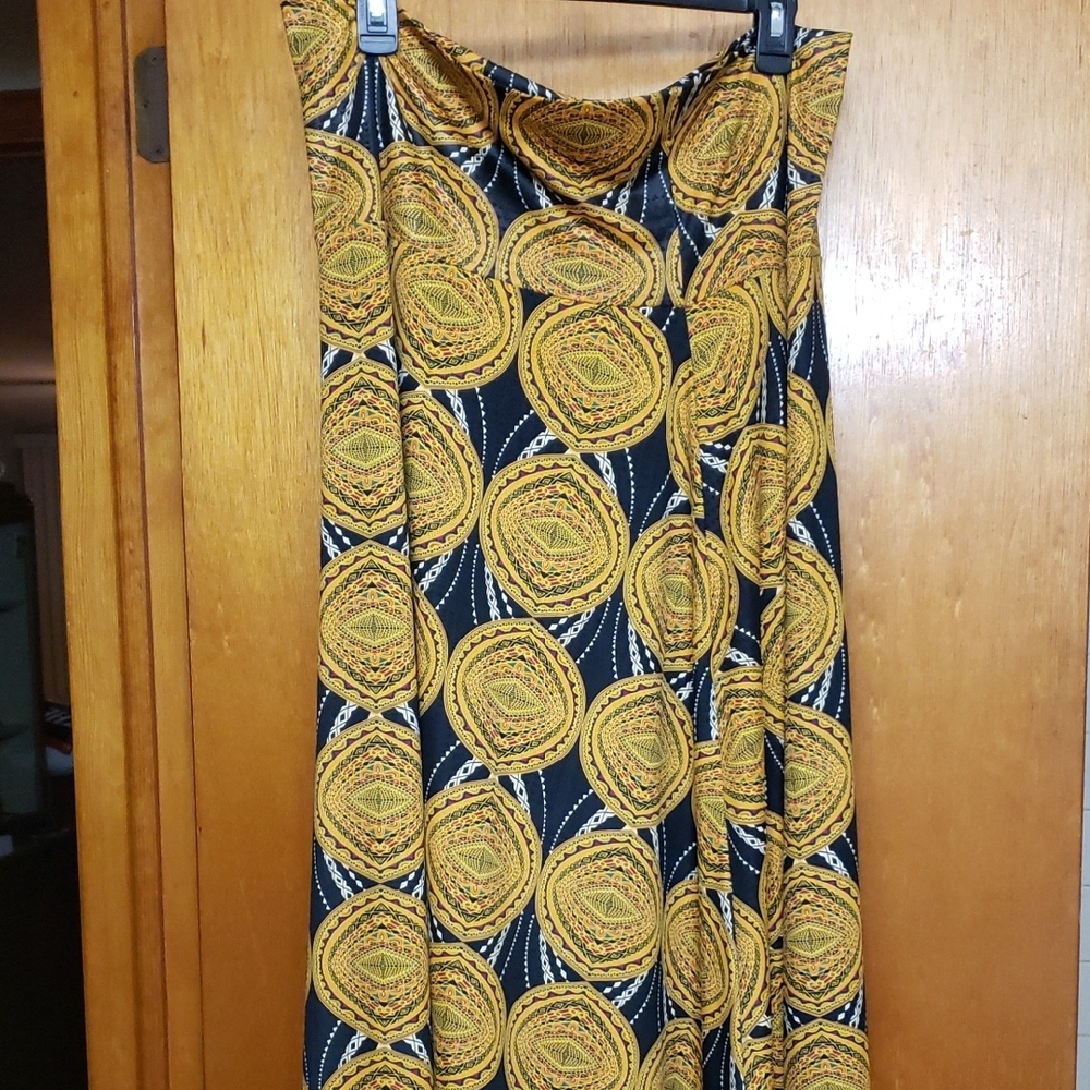 LuLaRoe Black and Gold Maxi Skirt
